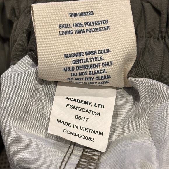 Magellan Woodland Camo Cargo Shorts Hunting Outdoor Men's Medium (31-33) - Picture 5 of 8